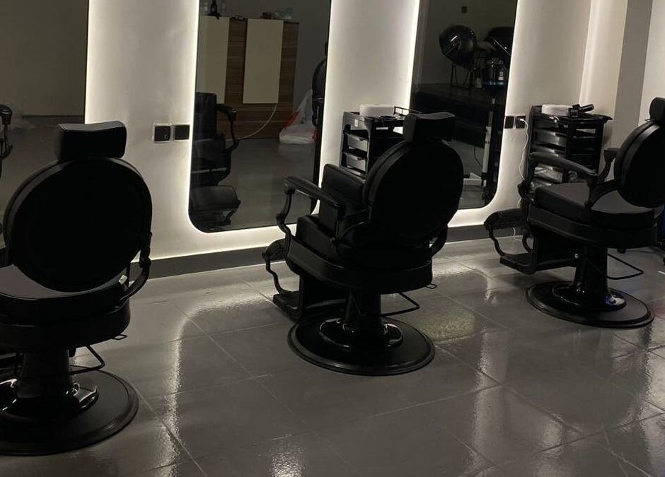 Modern salon chairs at Buzz Stop in Taif, Makkah Province, SA, designed for ultimate comfort and style.
