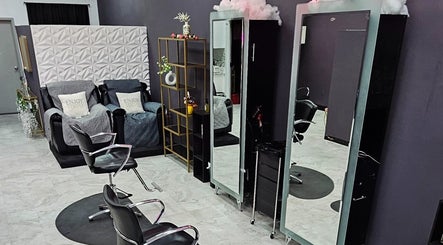 The LVSH Salon & Spa