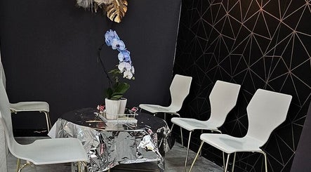 The LVSH Salon & Spa image 2