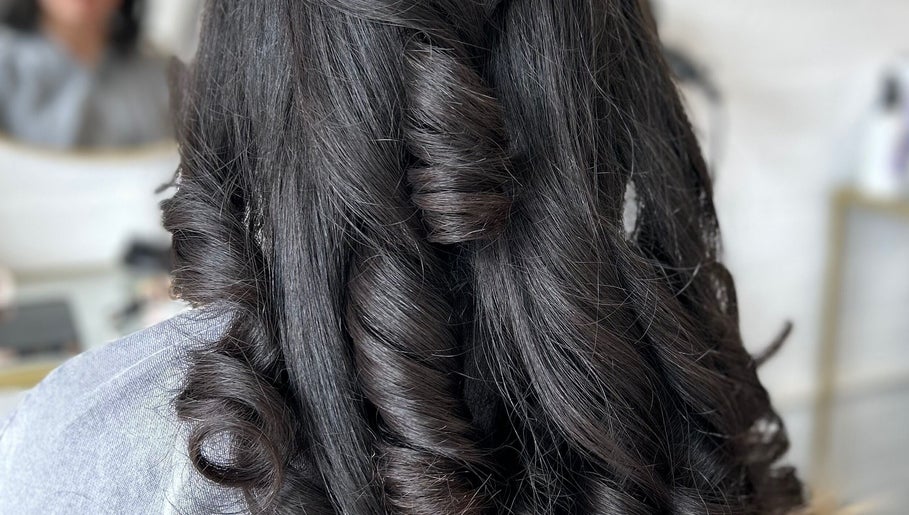 Blowdry Bar Coleraine, bilde 1