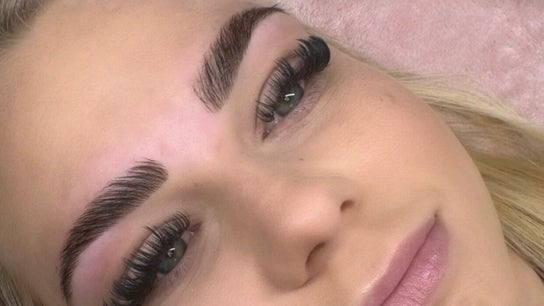 Jane’s Lashes and Brows