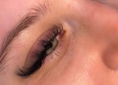 Close-up of expertly crafted eyelash extensions at Nicki Does Beauty, Bristol, England, GB.