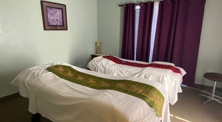 Gambar LV Thai Massage & Spa 2