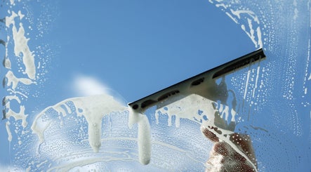 AH Window Cleaning image 2