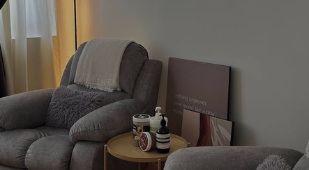 Relaxing lounge area at Reine Nail Art (The Hub SS2 Branch), Petaling Jaya, Selangor, MY.