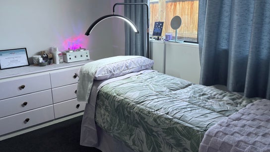 Glow Therapy - Beauty by Teresa