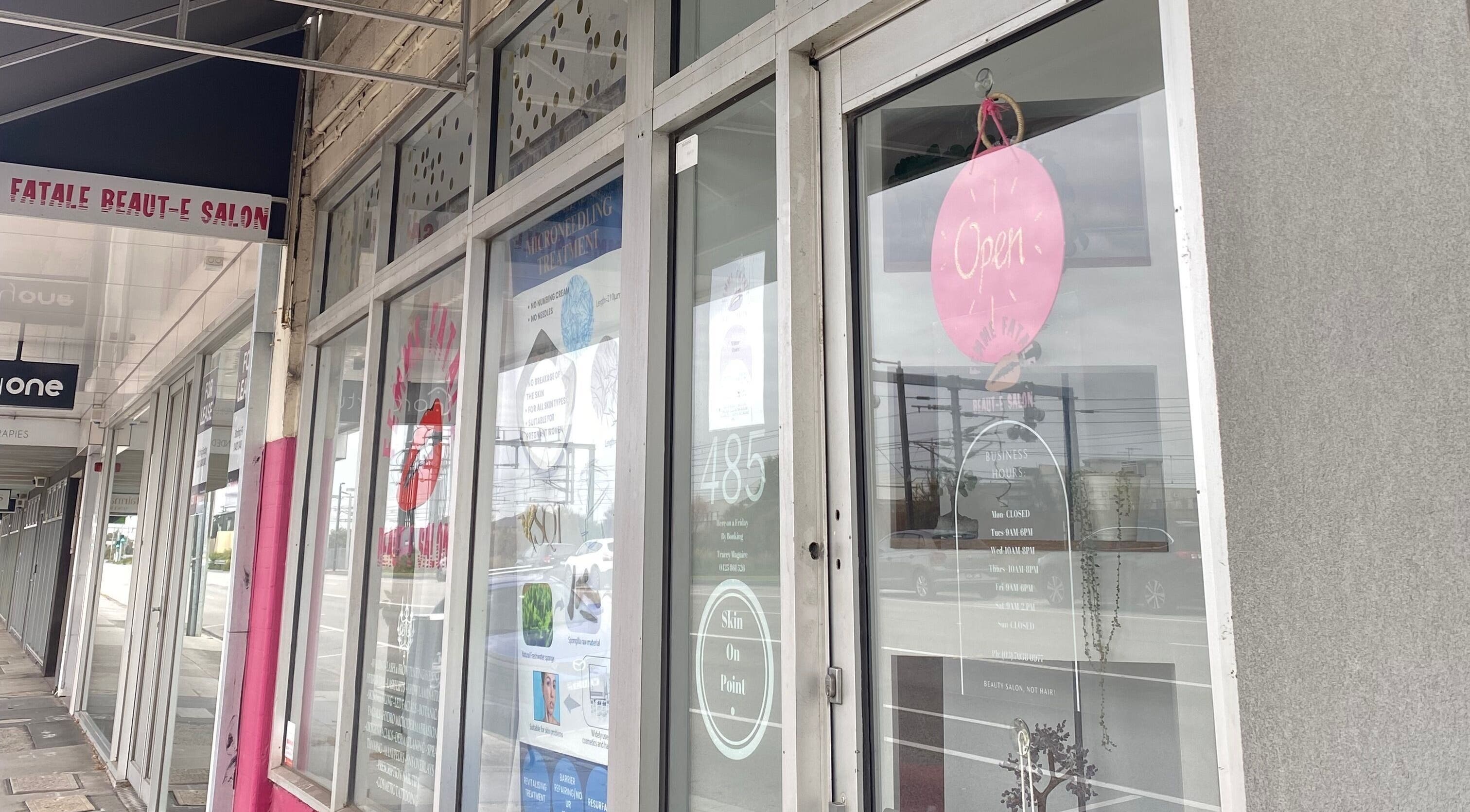 Exterior view of Nails by Mia Sara in Melbourne, Victoria, AU with pink open sign and welcoming storefront.