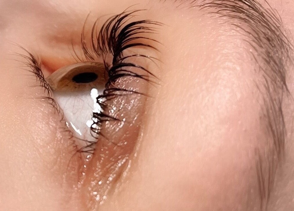 Cils rehaussés et soignés chez Sublime Avenue à Malartic, Québec, CA.