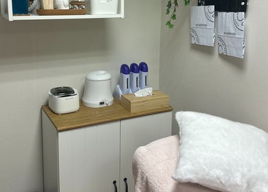 Coin de soin relaxant chez SKIN BY M à Nancy, Grand Est, FR avec équipements modernes.