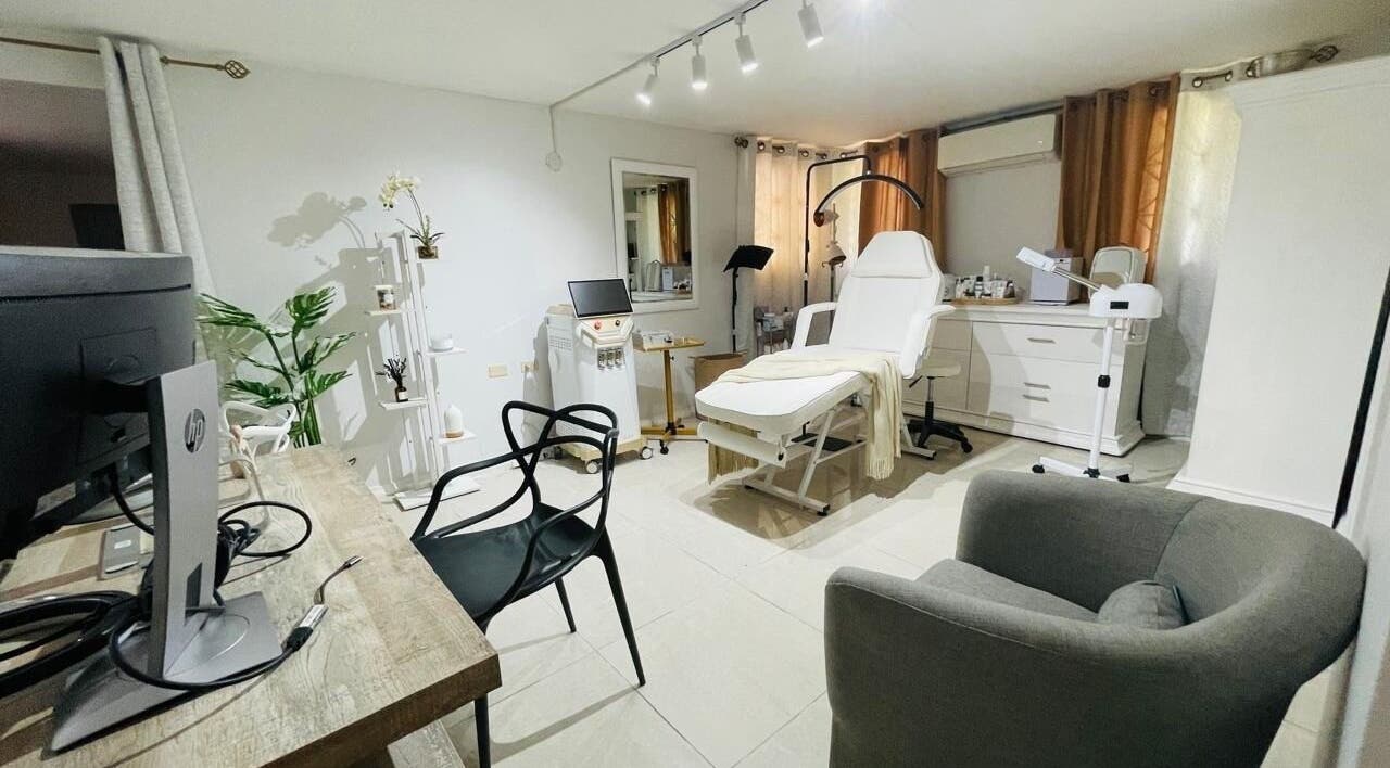 Modern, tranquil wellness room at Dr. Trishany Adams, Kingston, St. Andrew Parish, JM.