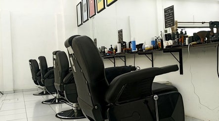 Elegant barber chairs at Hugos Barber in Santa Cruz De La Sierra, Departamento De Santa Cruz, BO.