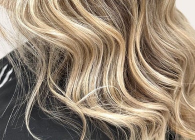 Blonde wavy hairstyle at Koco Hair by Jessicka- Salon Lane West End, West End, Queensland, AU.