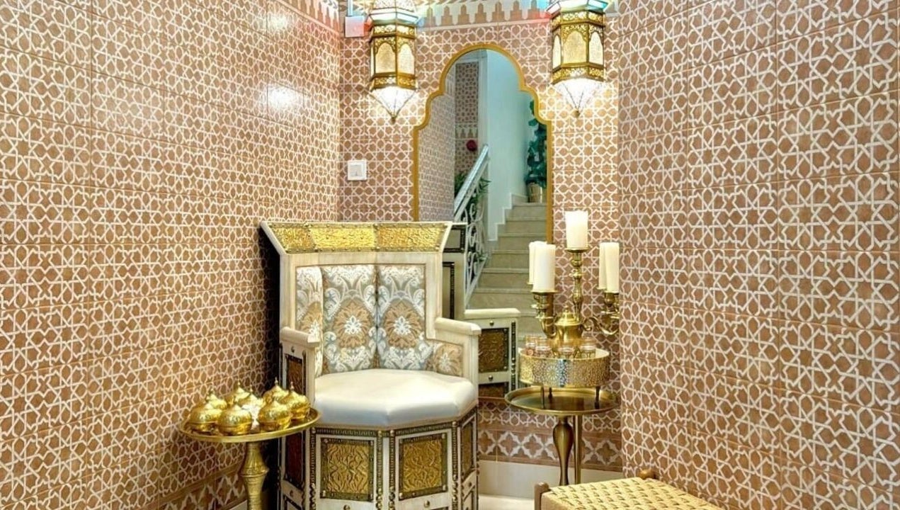 Luxurious Moorish seating area at Lamsat Magribyah Beauty Center, Doha, Al Rayyan Municipality, QA.