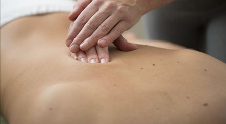 Luxe Body Therapy imej 2