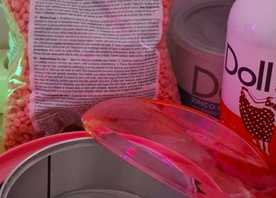 Waxing tools and products at Glow & Go, Paramaribo, SR. Perfect for beauty and wellness treatments.