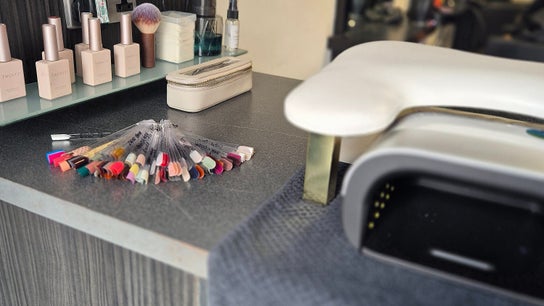 BROMÉ Studio - Salon