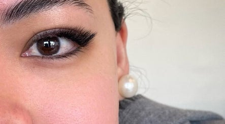 FEBE LASH, bilde 2