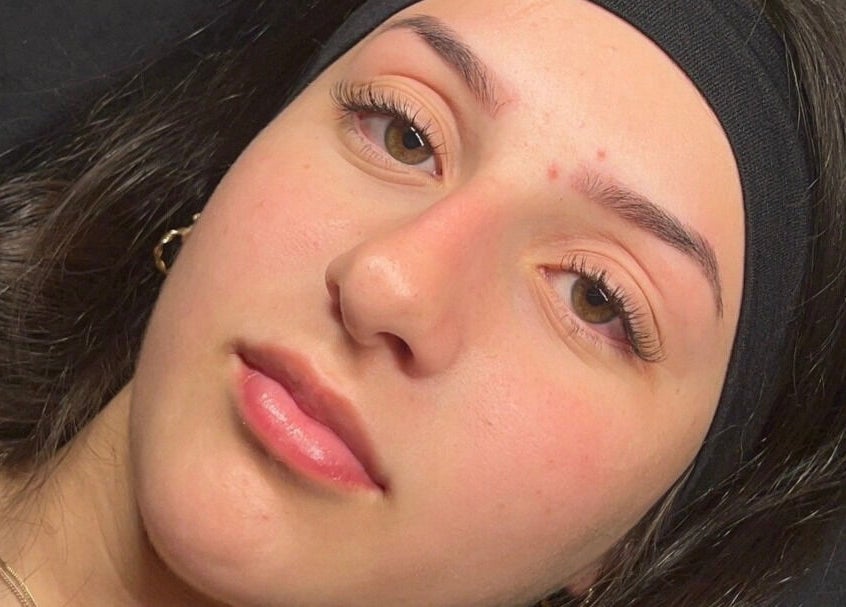 Close-up of enhanced eyelashes at Brat Studio, Tahmoor, New South Wales, AU for a natural glow.