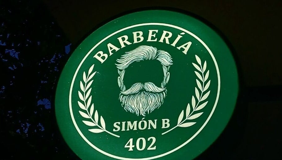 Logotipo de Simón B 402 visible en San Miguel De Tucumán, Tucumán, AR.