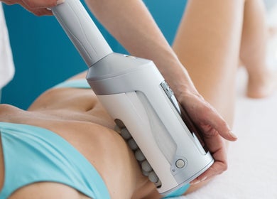 Body contouring treatment at Skinsation, Mount Pleasant, South Carolina, US. Innovative wellness technology.