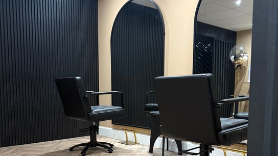 Studio B – Bruce Johnstone Hairdressing