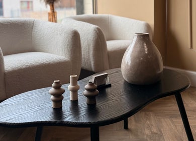 Sophisticated lounge area at Studio B – Bruce Johnstone Hairdressing in Dundee, Scotland, GB.