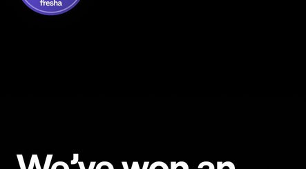 Award badge at Sculpt&Glow-studio in Beeston, England, GB for excellence in beauty and wellness service.