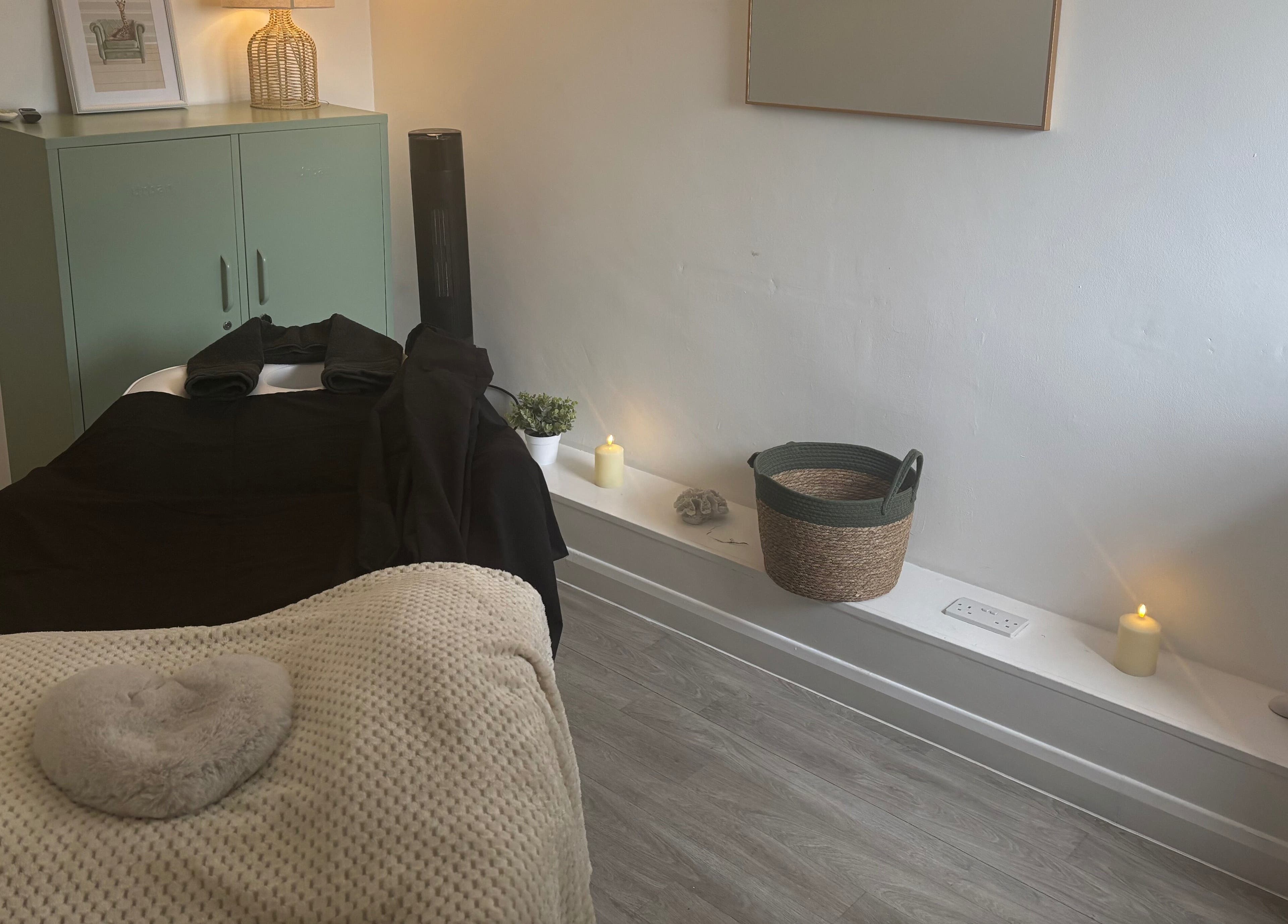 Relaxing massage room at Hollie Amato Massage Therapy, 183a Moulsham Street Chelmsford, Chelmsford, England, GB.