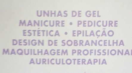 Painel de serviços em Handinhand- Unhas de gel e estética, Vila Nova De Gaia, Porto, PT, detalha manicura e estética.