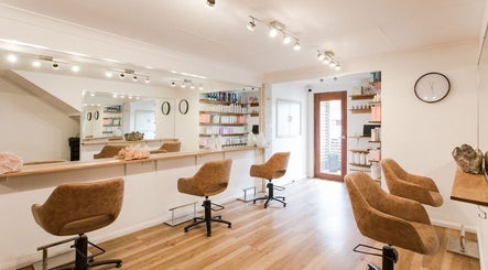 Alexander and Co Hair Studio