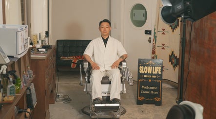 Slowlife barbers Hongdae, bilde 2