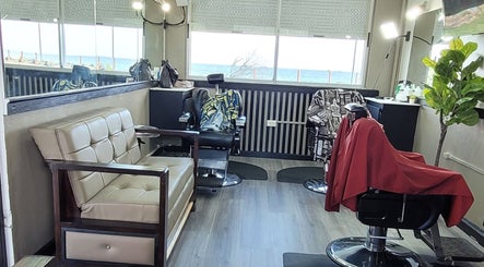 The Groom Lounge