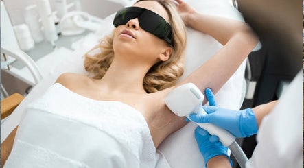 Laser hair removal at Luminous Lux in West Hartford, Connecticut, US for smooth skin.