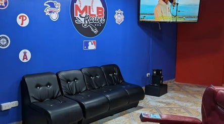Imagen 2 de Efrain Barber
