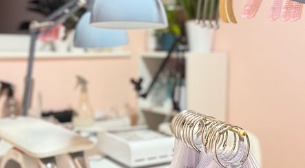 ZIVI Nail Studio