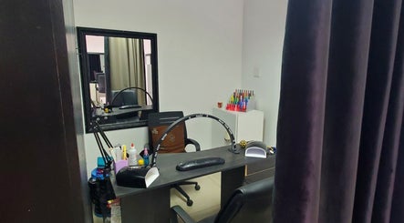 QNails