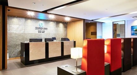기린성형외과 (GIRIN Plastic Surgery) image 2