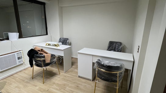 Studio Dubi Essence