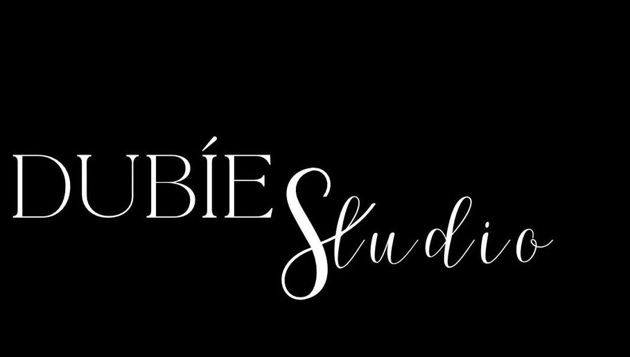 Logo elegante de Dubíe Studio ubicado en Santiago, Región Metropolitana, CL.