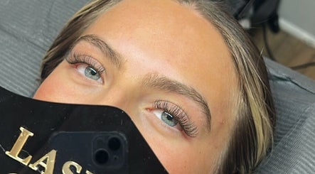Imagen 2 de Lashesby Charl