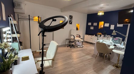 Ana's Beauty Parlour