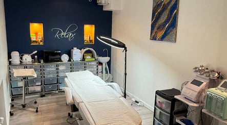 Εικόνα Ana's Beauty Parlour 2