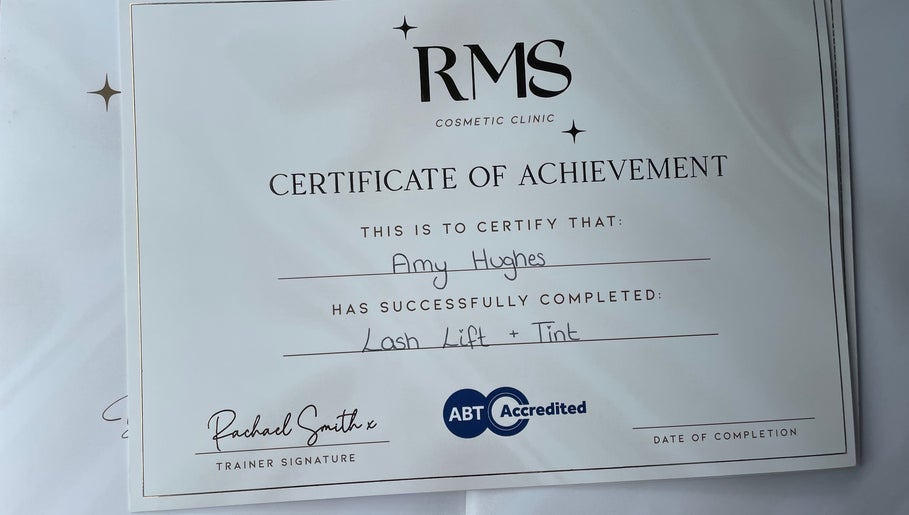 Certificate of achievement from LD Beauty, Huyton, England, GB, showcasing success in expert beauty courses.