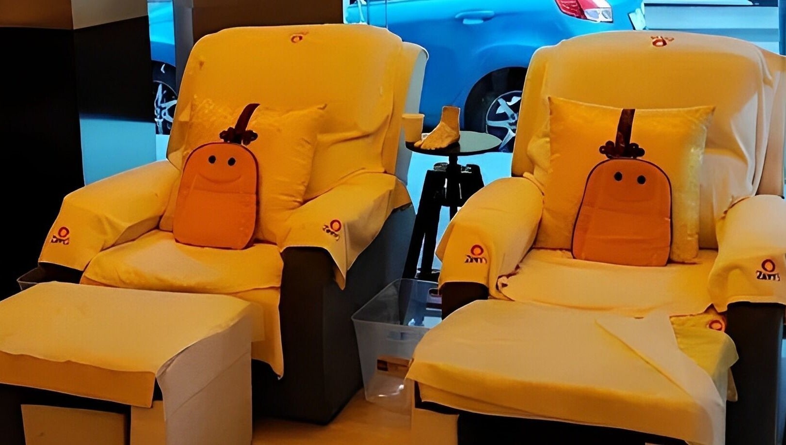Plush massage chairs at Zen5 - Chinese Remedial Massage | Reflexology | Acupuncture, Melbourne, Victoria, AU.