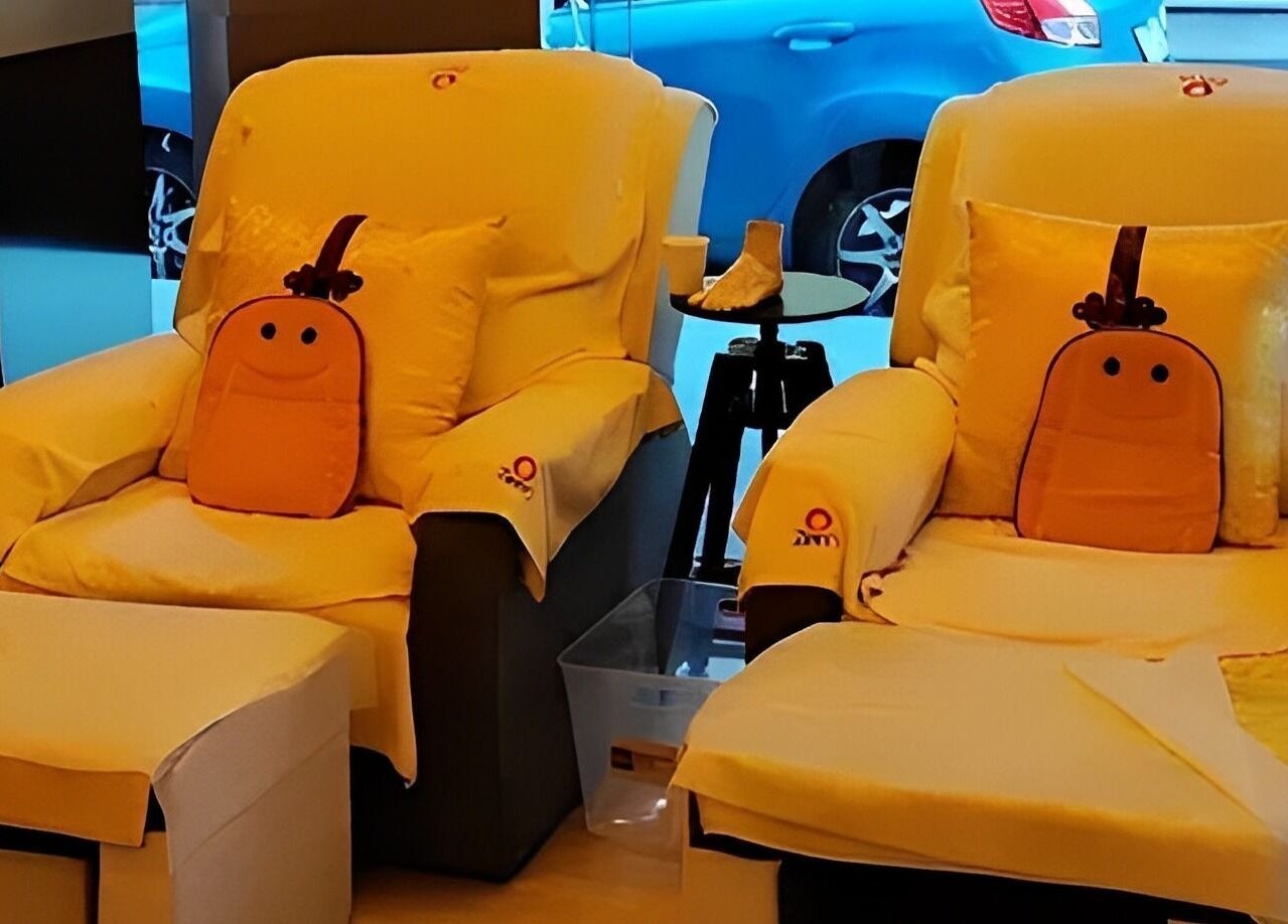 Plush massage chairs at Zen5 - Chinese Remedial Massage | Reflexology | Acupuncture, Melbourne, Victoria, AU.