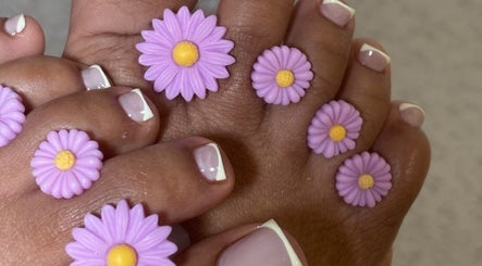 Ju Ju Beauty Bar image 3