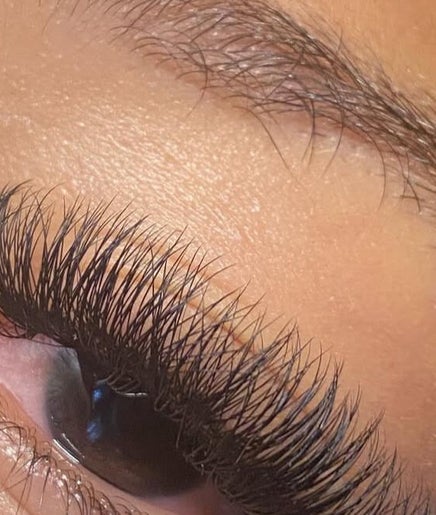 Courtneyss_lashes, bilde 2