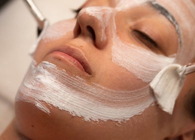 Tratamiento facial en Carmen Zurita Estética Integral y Bienestar, Bujalance, Andalucía, ES.