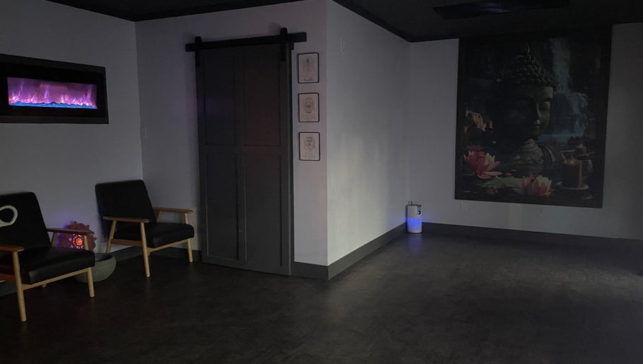 Relaxing lounge area with Buddha decor at Salt Spa II, Newport, Tennessee, US.