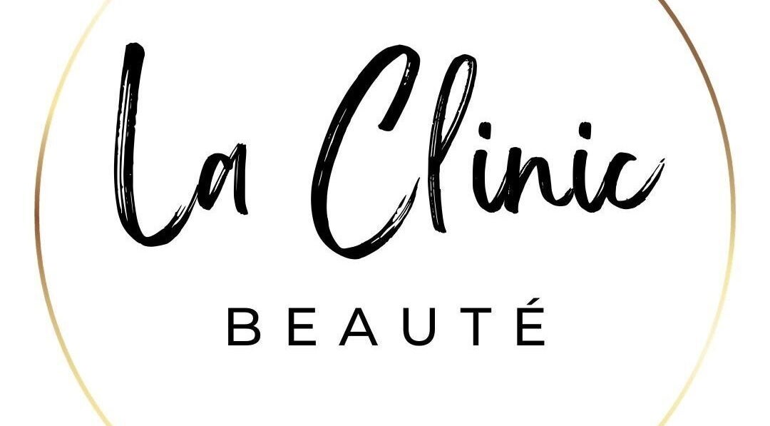 Logo de La Clinic Beauté située à Jullouville, Normandie, FR, offrant des services de beauté et bien-être.